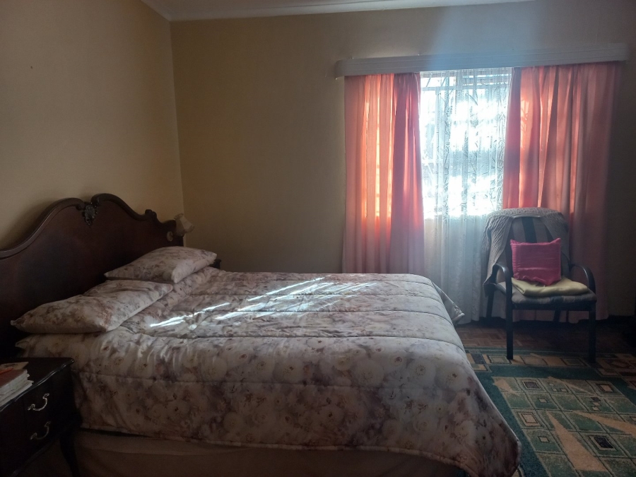 3 Bedroom Property for Sale in Charlesville Western Cape